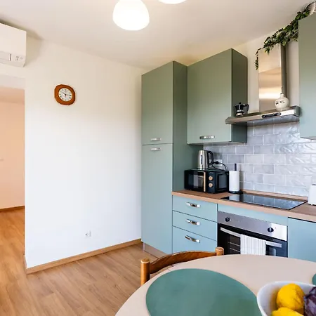 A Tenaia By Interhome Garlenda